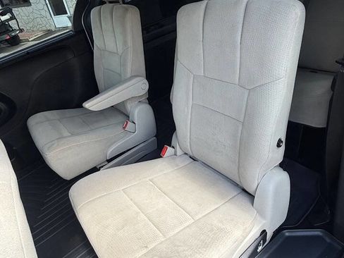 Used 2020 Dodge Grand Caravan GT image 8