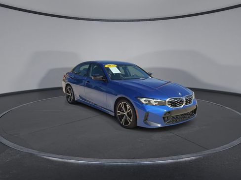 Used 2023 BMW M340i w/ Premium Package RWD image 3