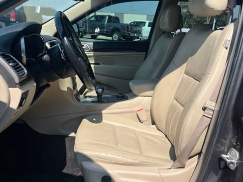 Used 2015 Jeep Grand Cherokee Limited AWD/4WD image 26