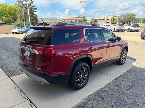 Used 2019 GMC Acadia SLT AWD/4WD image 8