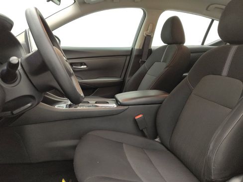 Used 2024 Nissan Sentra SV image 17