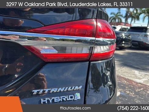 Used 2017 Ford Fusion Titanium image 8
