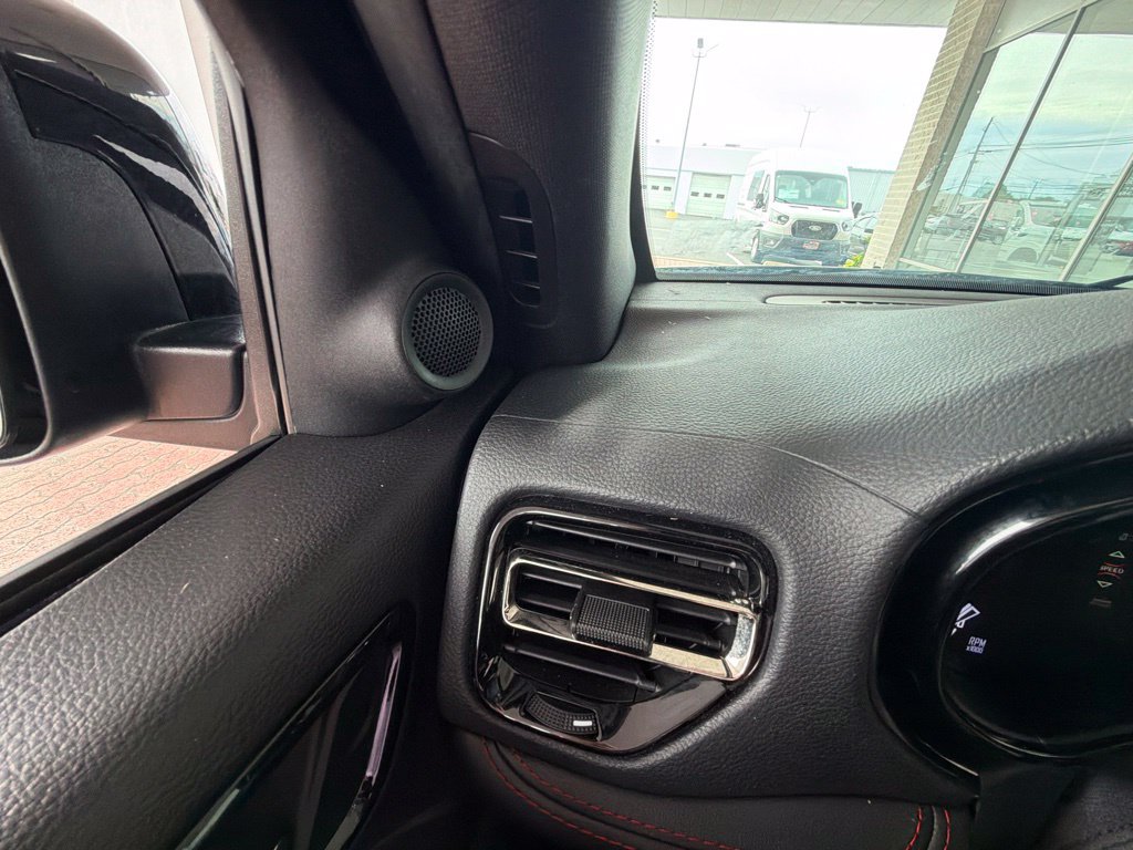 Used 2025 Dodge Durango GT AWD/4WD image 30