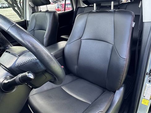 Used 2023 Toyota 4Runner TRD Off-Road Premium w/ Off Road Premium Plus Package AWD/4WD image 17