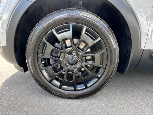 Used 2021 Kia Telluride EX w/ EX Premium Package image 12