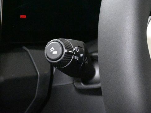 Used 2025 BMW X3 xDrive30i w/ Premium Package image 27