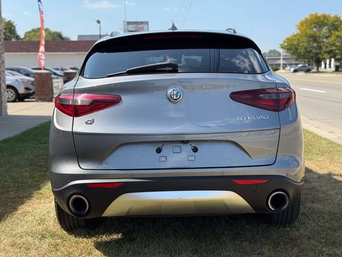 Used 2019 Alfa Romeo Stelvio Ti Sport w/ Quick Order Package 22S Sport AWD/4WD image 6