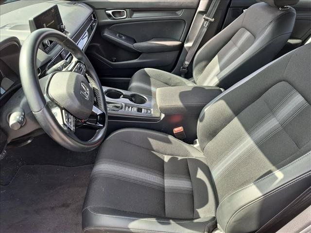 Used 2025 Honda Civic Sport image 13