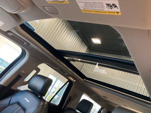 Used 2021 Ford Expedition Max Platinum image 13