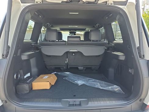 Used 2025 Lexus GX 550 AWD/4WD image 30