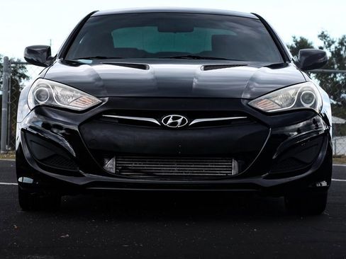 Used 2013 Hyundai Genesis 2.0T image 4