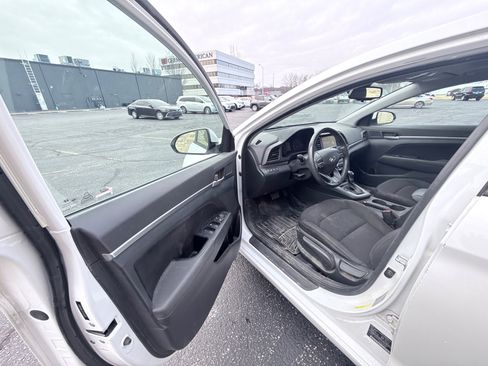 Used 2020 Hyundai Elantra Value Edition w/ Cargo Package (C1) image 9