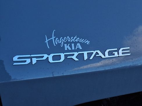 Certified 2025 Kia Sportage SX image 35