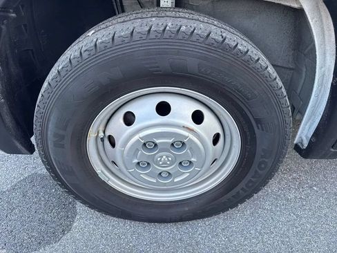 Used 2023 RAM ProMaster 2500 FWD image 4