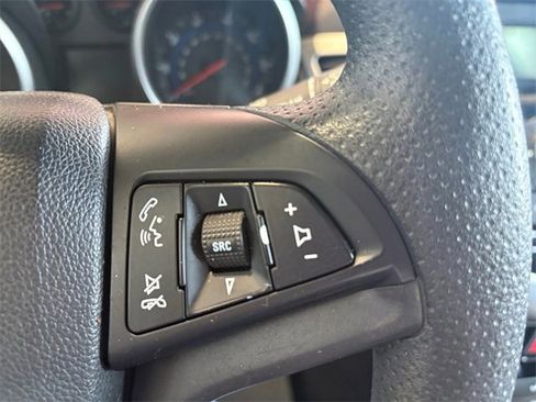 Used 2016 Chevrolet Cruze LT image 18