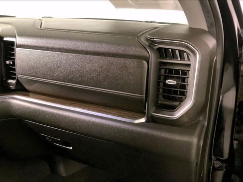 Used 2023 Chevrolet Silverado 1500 LT AWD/4WD image 16
