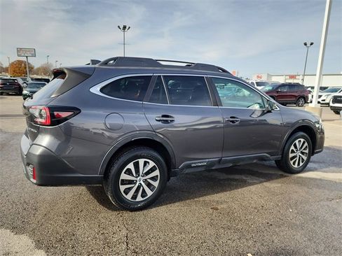 Used 2021 Subaru Outback Premium image 2