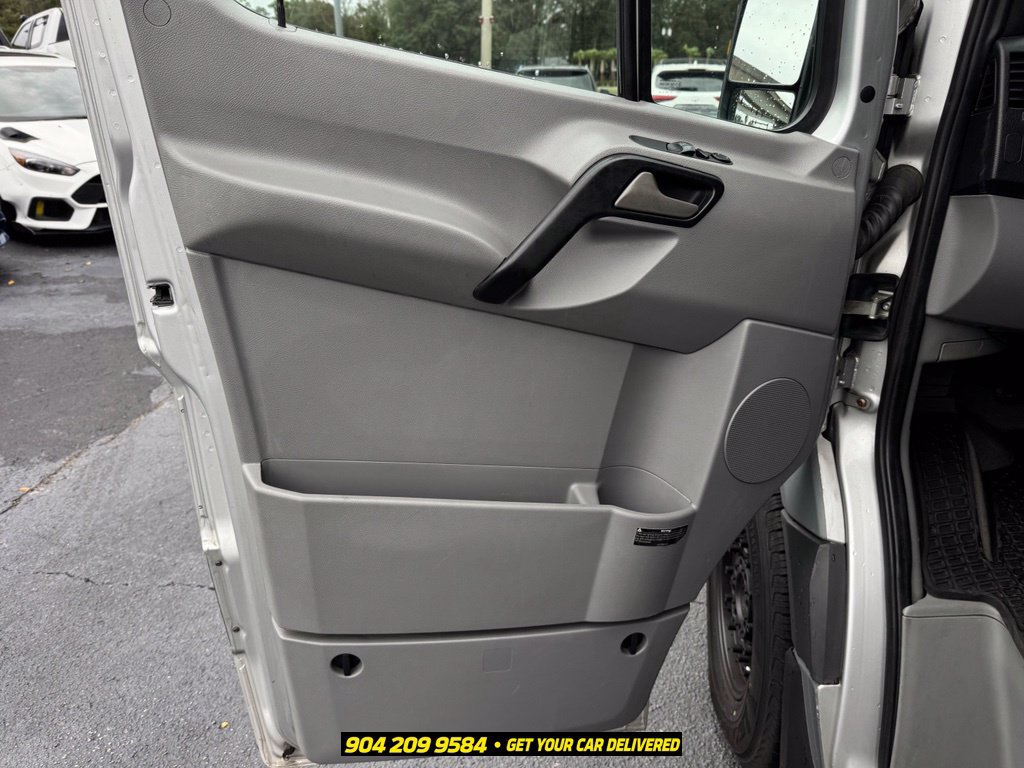 Used 2011 Mercedes-Benz Sprinter 2500 image 16