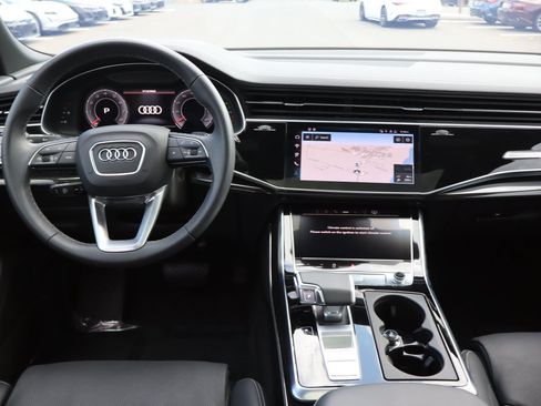 Used 2024 Audi Q8 Prestige w/ Prestige Package AWD/4WD image 16