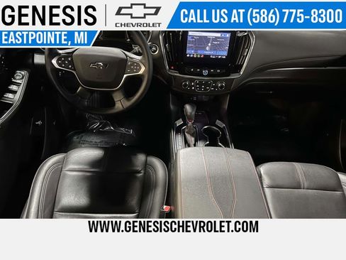 Certified 2023 Chevrolet Traverse RS w/ LPO, Floor Liner Package image 3