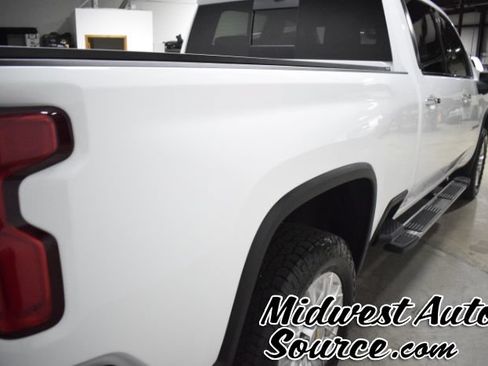 Used 2023 Chevrolet Silverado 2500 High Country w/ Z71 Off-Road Package AWD/4WD image 6