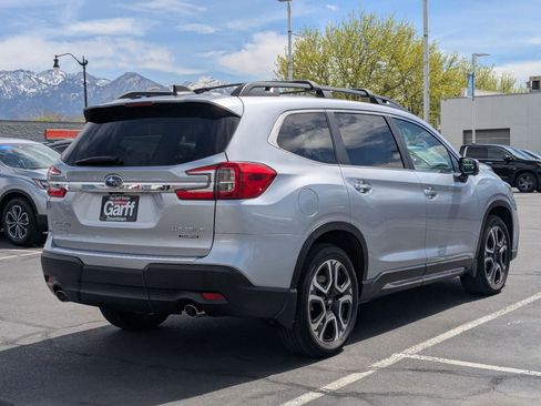 Used 2023 Subaru Ascent Touring AWD/4WD image 3
