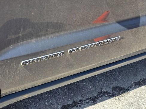 Used 2020 Jeep Grand Cherokee Limited AWD/4WD image 5