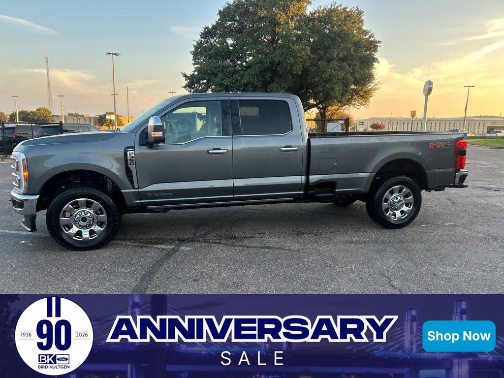 Used 2026 Ford F350 Lariat w/ Lariat Ultimate Package AWD/4WD image 1