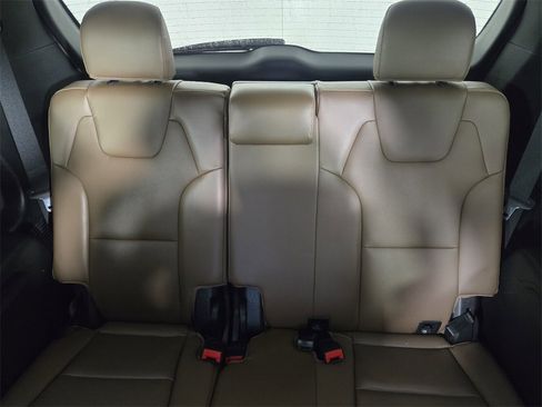 Used 2021 Kia Telluride SX w/ SX Prestige Package image 9