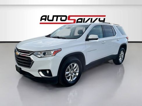 Used 2021 Chevrolet Traverse LT image 3