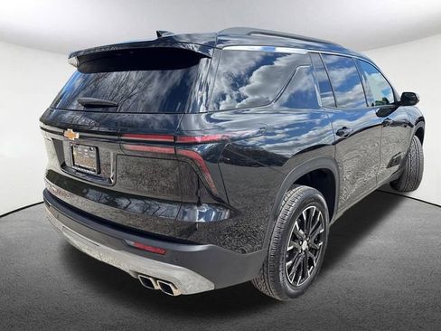 Used 2025 Chevrolet Traverse LT w/ Sun and Wheel Package AWD/4WD image 14