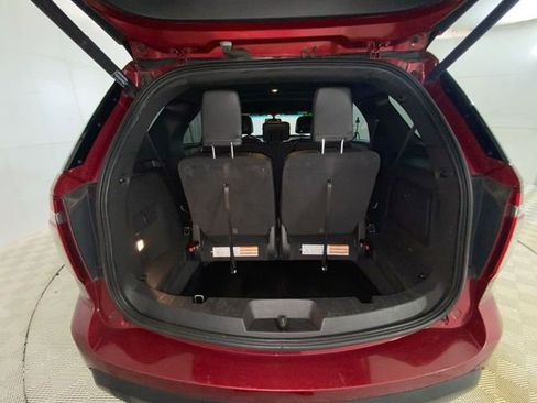 Used 2014 Ford Explorer XLT w/ Equipment Group 202A image 12