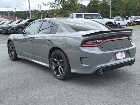 Used 2023 Dodge Charger R/T w/ Plus Group RWD image 28
