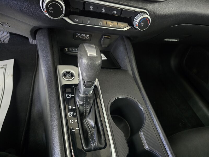 Used 2025 Nissan Altima 2.5 SV FWD image 23