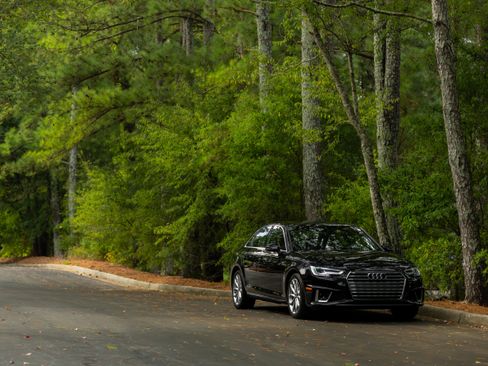 Used 2019 Audi A4 2.0T Premium Plus w/ Premium Plus Package image 41