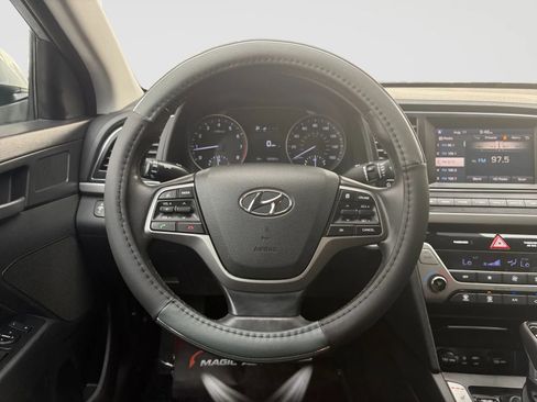 Used 2018 Hyundai Elantra Value Edition FWD image 29