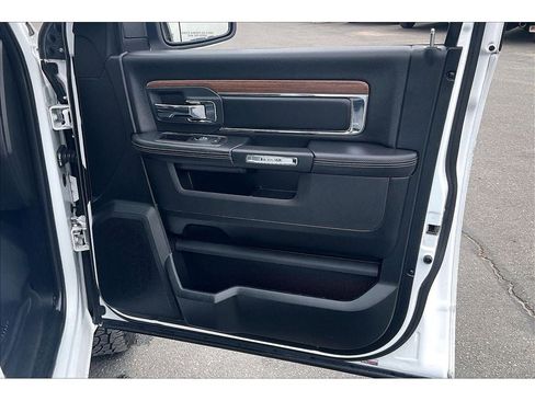 Used 2018 RAM 1500 Laramie w/ Convenience Group image 25