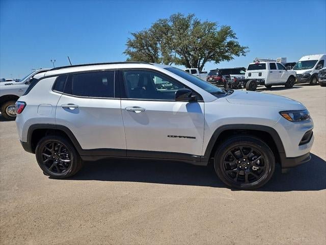 New 2026 Jeep Compass Latitude AWD/4WD image 39