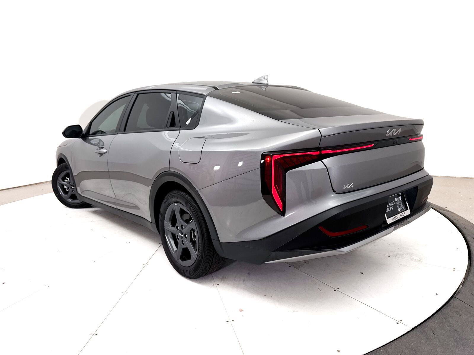 Used 2025 Kia K4 FWD image 2