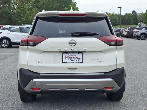 Used 2022 Nissan Rogue Platinum w/ Head-Up Display Package image 5