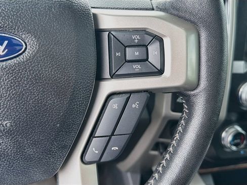 Used 2020 Ford F150 Lariat w/ Equipment Group 502A Luxury AWD/4WD image 13