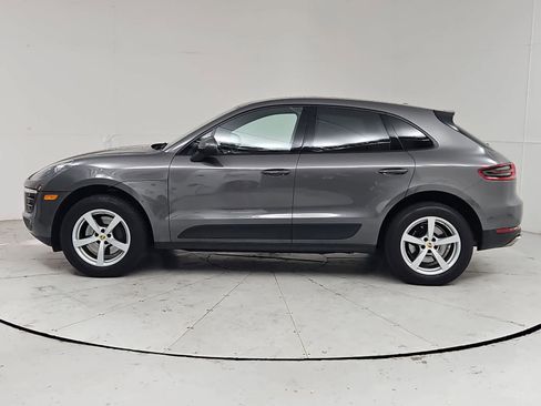 Used 2018 Porsche Macan AWD/4WD image 3