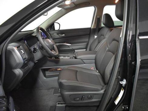 New 2026 Nissan Pathfinder SL AWD/4WD image 11