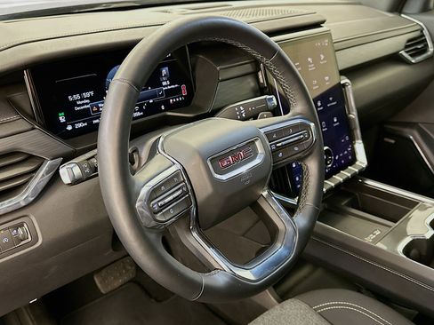 Used 2025 GMC Acadia Elevation image 18