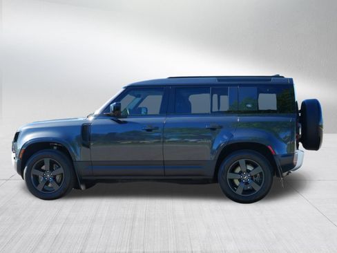 Used 2023 Land Rover Defender 110 SE AWD/4WD image 3