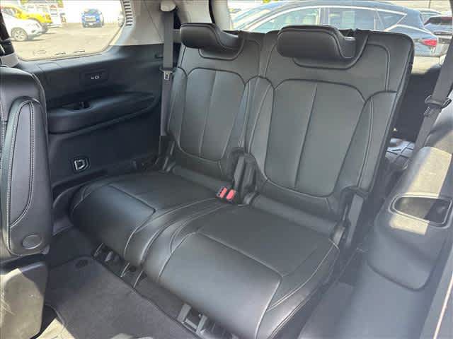 Used 2021 Jeep Grand Cherokee L Limited AWD/4WD image 15