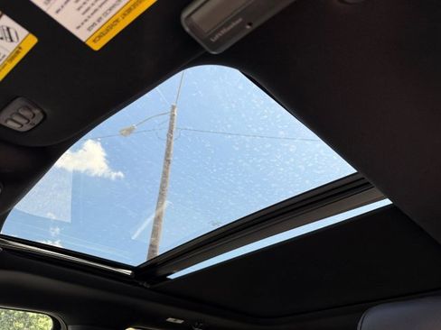 Used 2023 Ford F150 Lariat w/ Equipment Group 502A High image 19