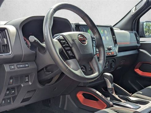 Used 2025 Nissan Frontier PRO-4X w/ Pro Convenience Package AWD/4WD image 9