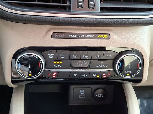 Certified 2022 Ford Escape SEL image 16