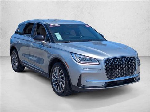 Used 2023 Lincoln Corsair Reserve FWD image 3